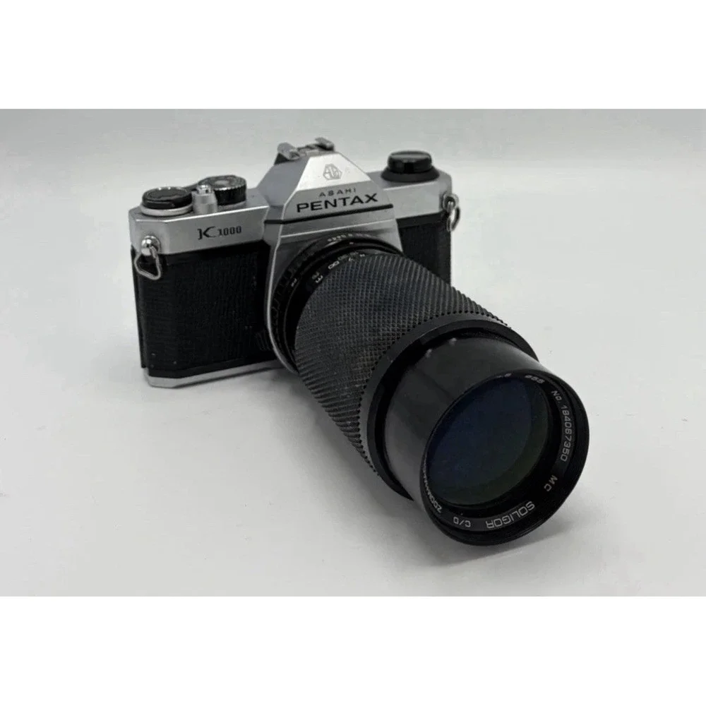 Pentax K1000 35mm SLR Film Camera And 80-200mm Zoom Macro Lens Bundle Asahi